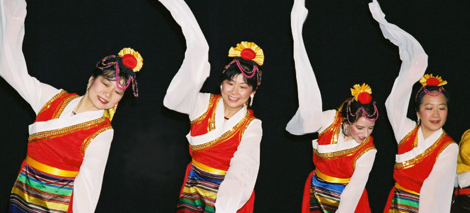 Photo of the Tibetan Sleeve Dance.